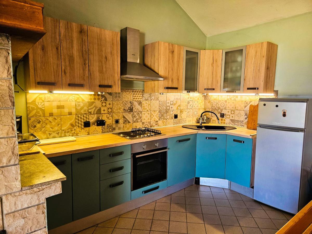 Aenona Sea View Apartments Nin Bagian luar foto